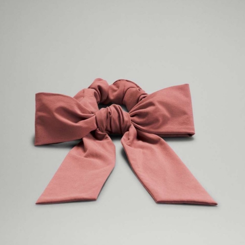 spiced chai big bow scrunchie